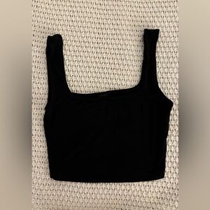 Scoop neck crop top